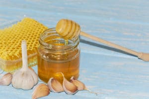 garlic oil with honey for hair growth